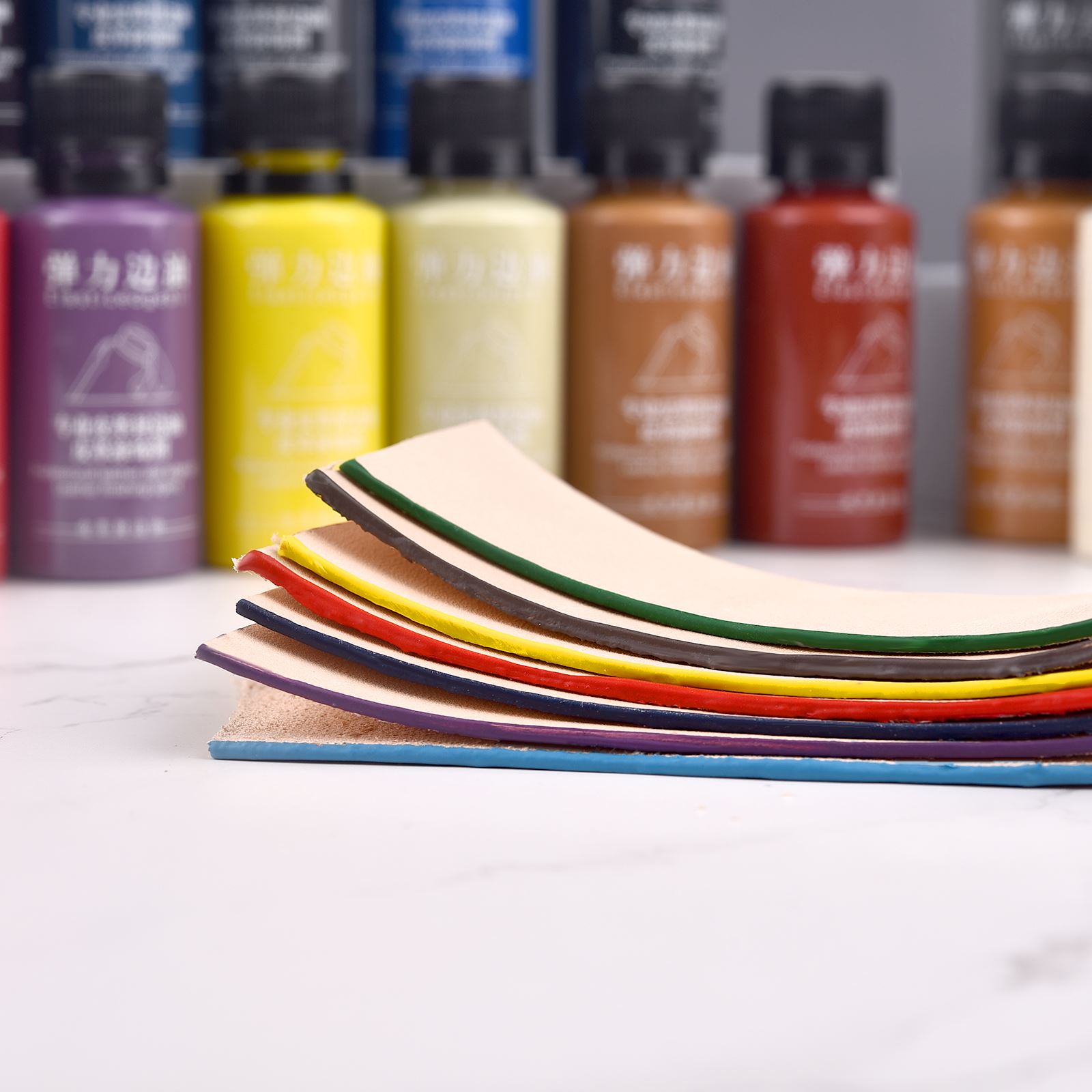 زيت طلاء حواف الجلد ، معاطف بل - مراجعة Leather Dye Finish وسعره